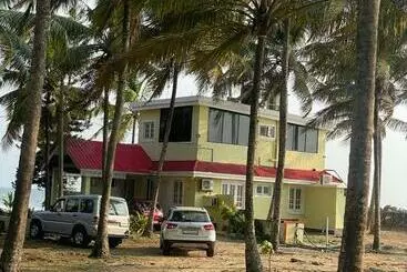 Pensió Beach Villa