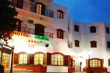 فندق Colonial