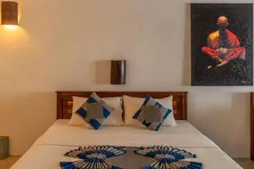 Appart'hotel Chill River Villa   Villa With Scenic River Views