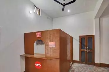 ホテル Spot On 81110 Ganga Darshan Guest House