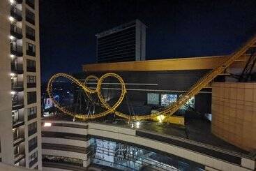 Lägenhetshotell Arsakha Transpark Cibubur By Hennys One