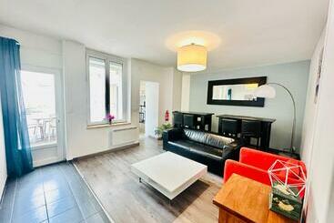 تختخواب و صبحانه Reims Sherpa Lodge