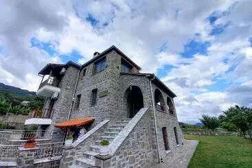 アパートホテル The Stone House