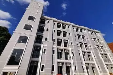 Huoneistohotelli The Northern Mfu