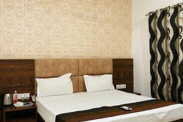 Hotell Jk Residency  4 Min Walk From Golden Temple