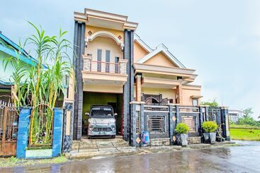 Hotell Spot On 92373 Kristin Homestay 2