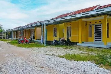 ホテル Spot On 92390 Wilma Kost Syariah