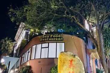 Hotel Meilin International