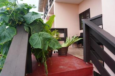 تختخواب و صبحانه Blu Vista Cottages