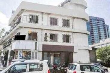 Hotell Flagship Trio Raj