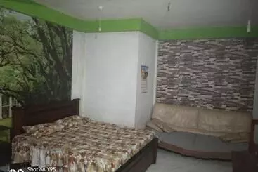 Majatalo Easy Guest Room