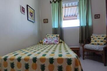 Bed and Breakfast Pernoites No Ateliê La Rosa I