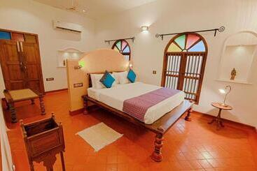 Marari Beach Bungalow Resort Alleppey