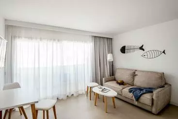 Apartamentos Top Secret Prestige Es Pujols   Formentera Vacaciones