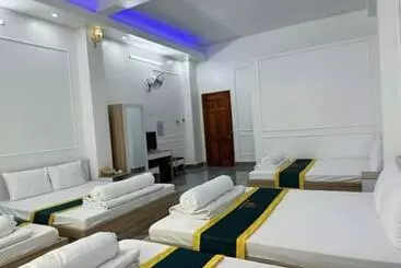 تختخواب و صبحانه Nhà Nghỉ Lê được 2