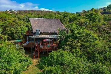 فندق صغير In The Green Backpackers