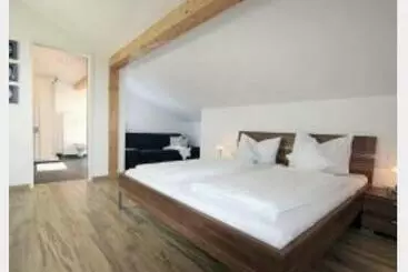 Kapselihotelli L Ulivo Italienische Restaurant Und Pension