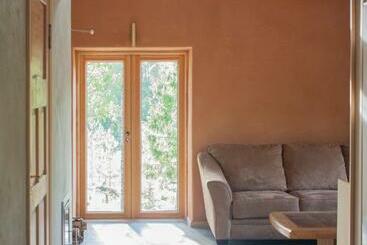 הוסטל Pinewood Guesthouse