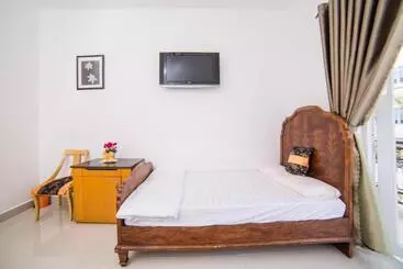Otel Khách Sạn Bảo Quân Núi Sam