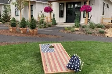 Hotelli The Scout Boutique Cottages