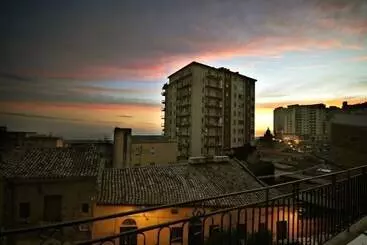 ホテル B&b Paladini Di Sicilia