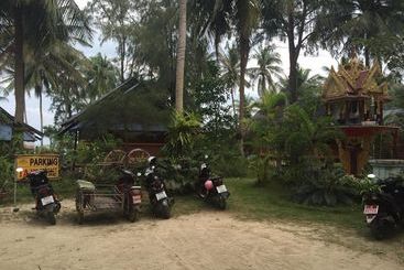 Hotel Chaloklum Bay Resort