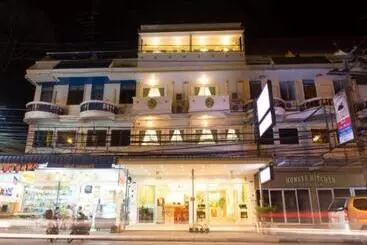 בית מלון כפרי Honey House 3