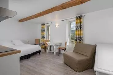 Hotel Maison Carles Bnb