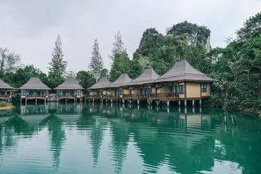 בית מלון כפרי Poonsiri Resort Aonang Sha Extra Plus