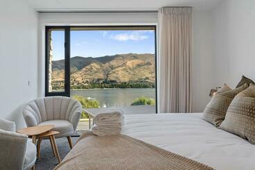 旅馆 Lakeside Luxury Studio Apartment