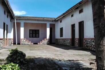 هتل Kabatoro Guest House
