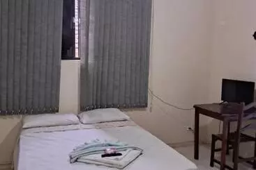 ペンション Quattrô Suítes Santos