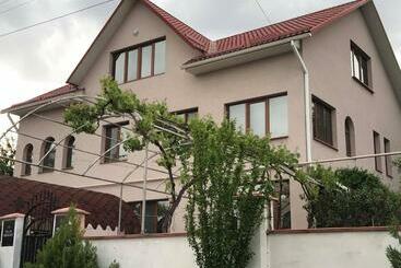 هاستل Villa Winery