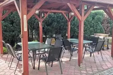 Majatalo Penzion U Splavu