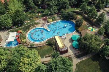 Pensjonat Lipót Termál Vendégszoba