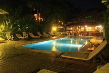 هتل Pousada Katmandu