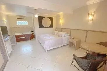 ホテル Pousada Montemar