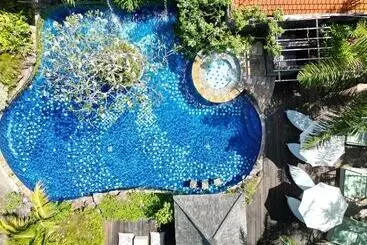 בית מלון כפרי The Leaf Jimbaran