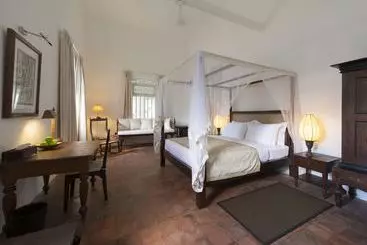 Nyne Hotels Rock Villa, Bentota