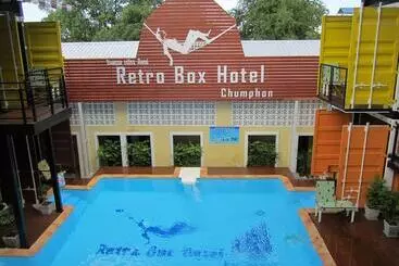 Retro Box Hotel Chumphon