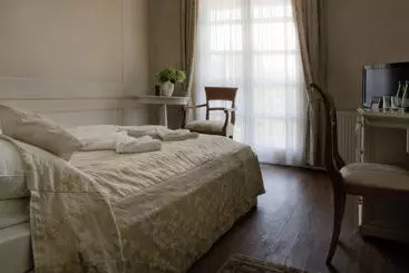 Отель Villa Park Wesola