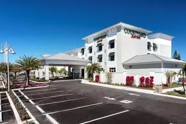 Hotelli Courtyard By Marriott Faro Blanco Resort