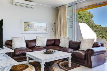 ツーリストアパートメント Driftwood