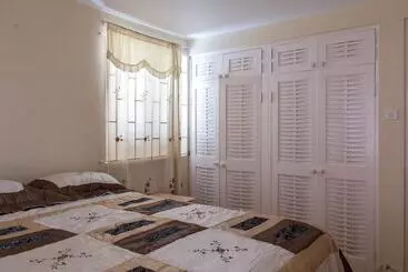 آپارتمان Seacastles Exora Beach Suite