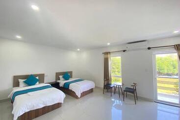 בית מלון כפרי Mary Beach  And Resort