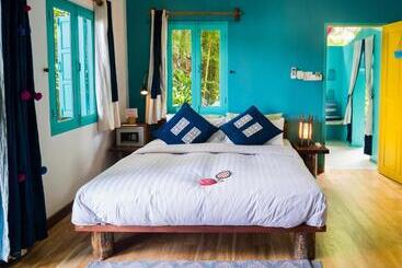 בית מלון כפרי Ock Pop Tok Mekong Villa