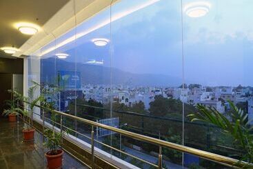 Hotel Renest Tirupati