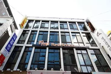 Пансион Goodstay Tomo Residence