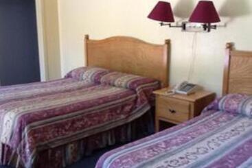 هتل Auberge Mountain View Inn