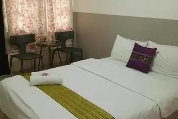 هتل Grandparent's Home